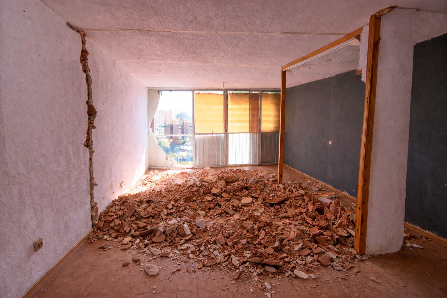 estudio en Benidorm derribado para reformar